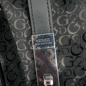 Guess great condition